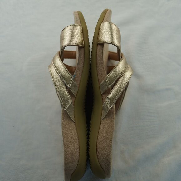NWOT Vionic Gold Metallic Crisscross Slide Sandals Orthotic Support Womens 9 - Picture 7 of 10